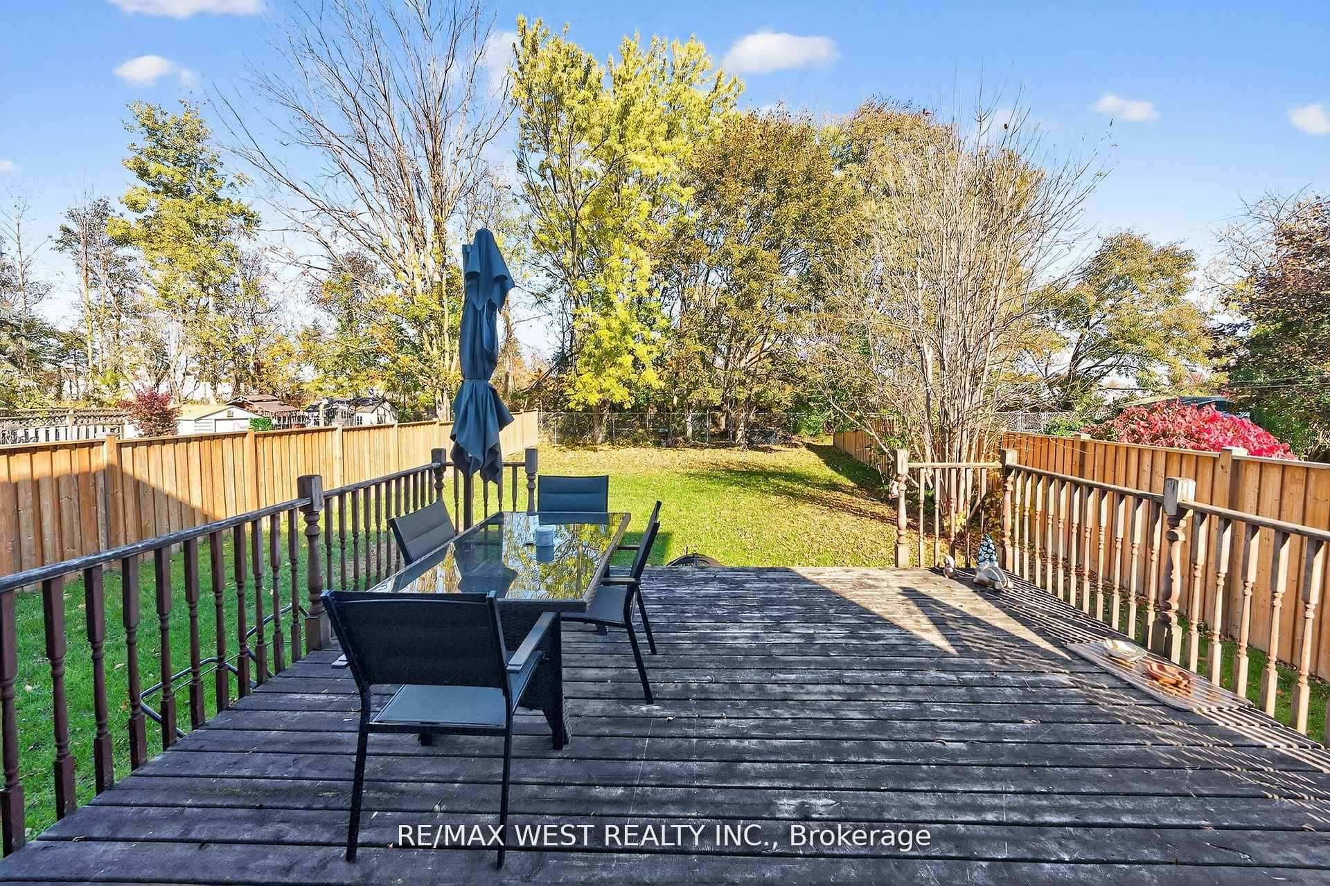 Photo 35 of 100 Kerr Boulevard, New Tecumseth, Alliston — HOMEH