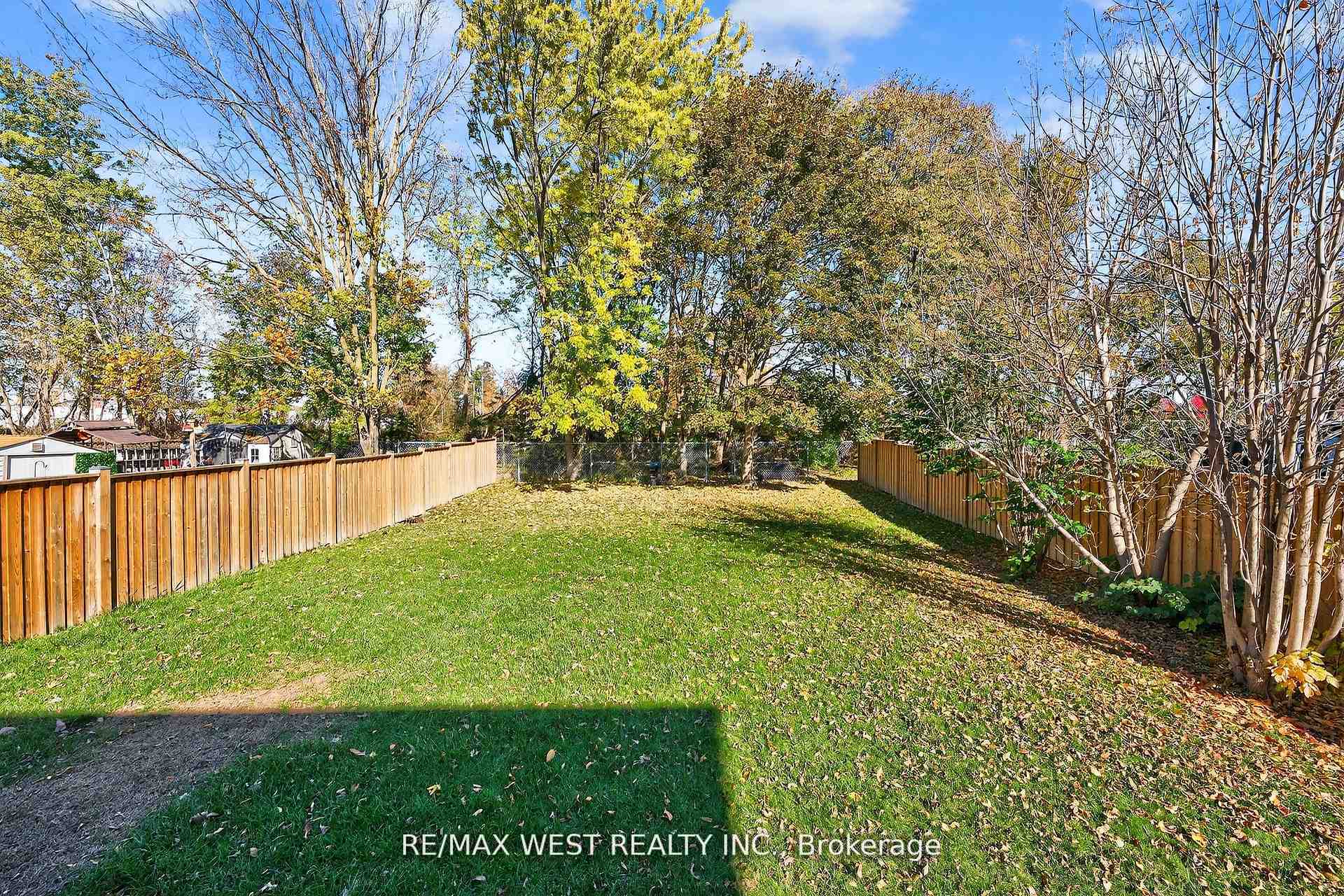 Photo 37 of 100 Kerr Boulevard, New Tecumseth, Alliston — HOMEH