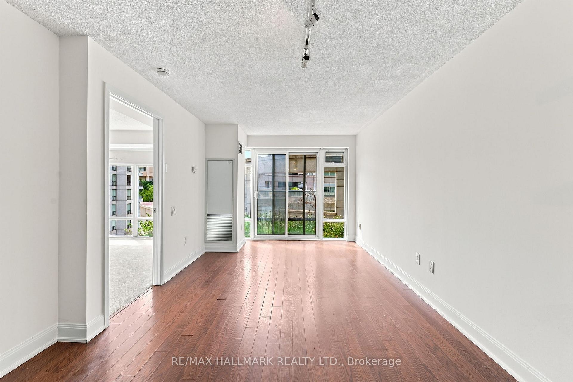 Photo 4 of Unit 403, 2191 Yonge Street, Toronto, Mount Pleasant West — HOMEH