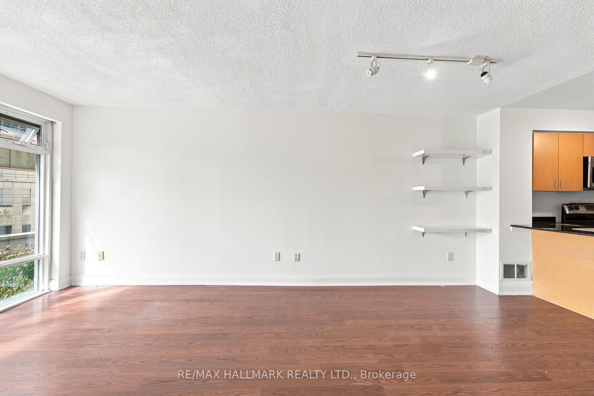 Photo 16 of Unit 403, 2191 Yonge Street, Toronto, Mount Pleasant West — HOMEH