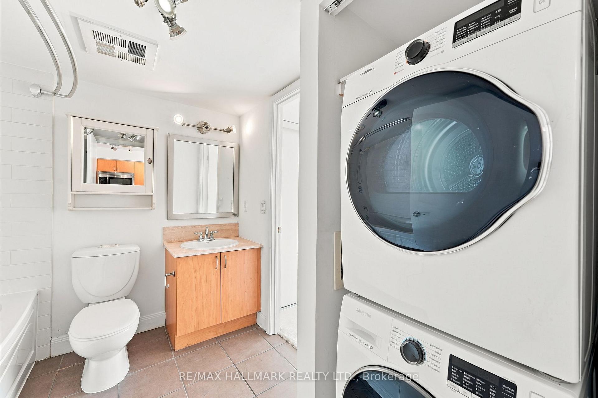 Photo 29 of Unit 403, 2191 Yonge Street, Toronto, Mount Pleasant West — HOMEH