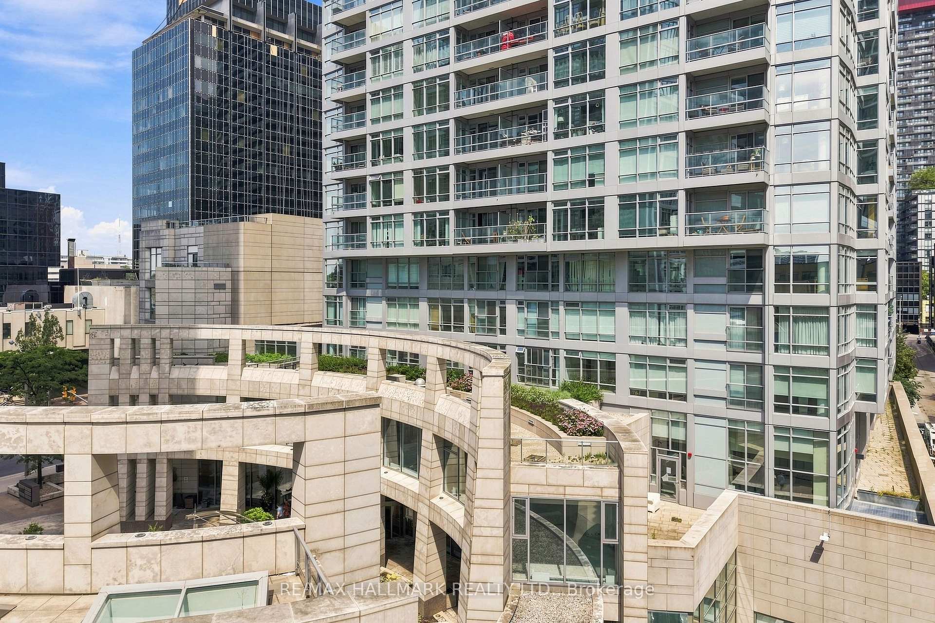 Photo 41 of Unit 403, 2191 Yonge Street, Toronto, Mount Pleasant West — HOMEH