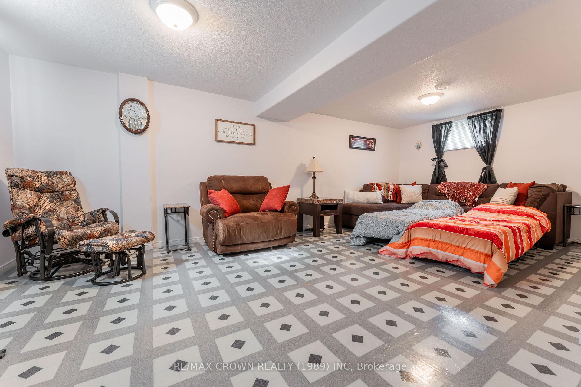 Photo 25 of 19 Lemarier Street, Kapuskasing — HOMEH
