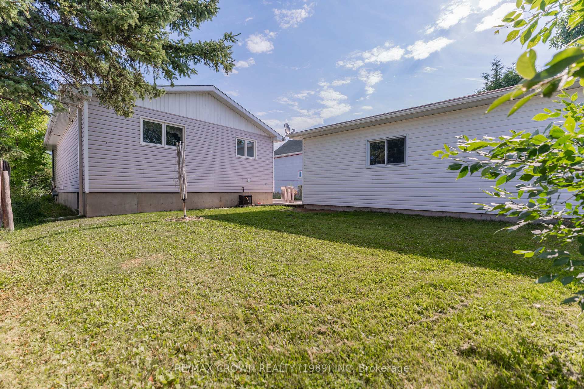 Photo 46 of 19 Lemarier Street, Kapuskasing — HOMEH
