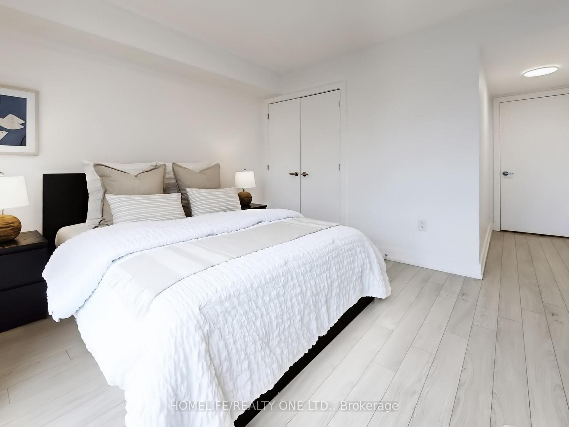 Photo 23 of 1076 Lansdowne Avenue, Toronto, Dovercourt-Wallace Emerson-Junction — HOMEH