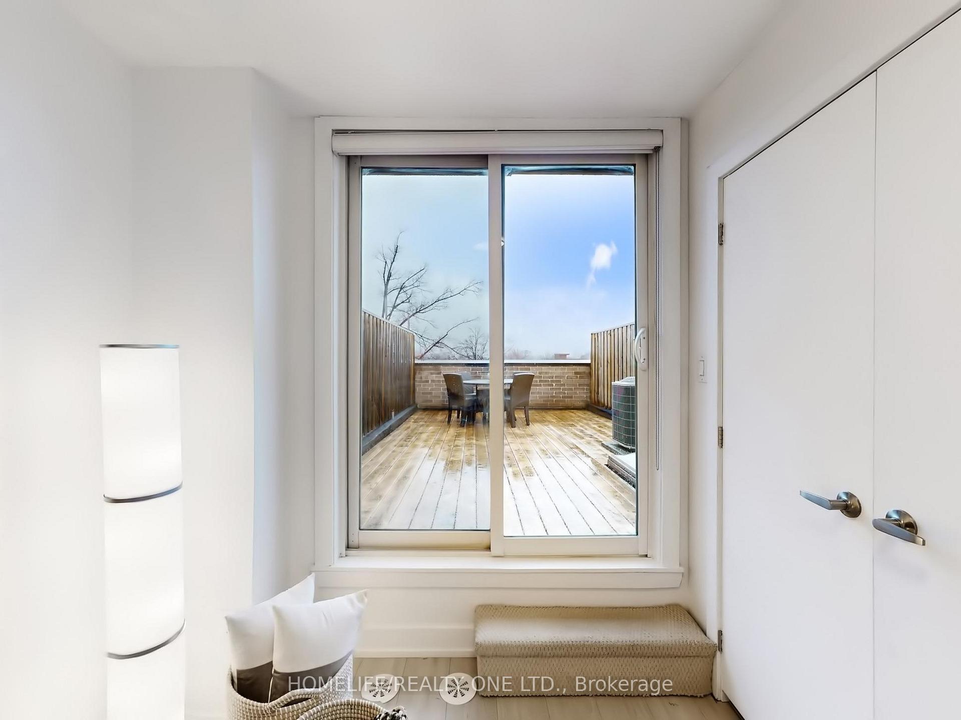 Photo 31 of 1076 Lansdowne Avenue, Toronto, Dovercourt-Wallace Emerson-Junction — HOMEH