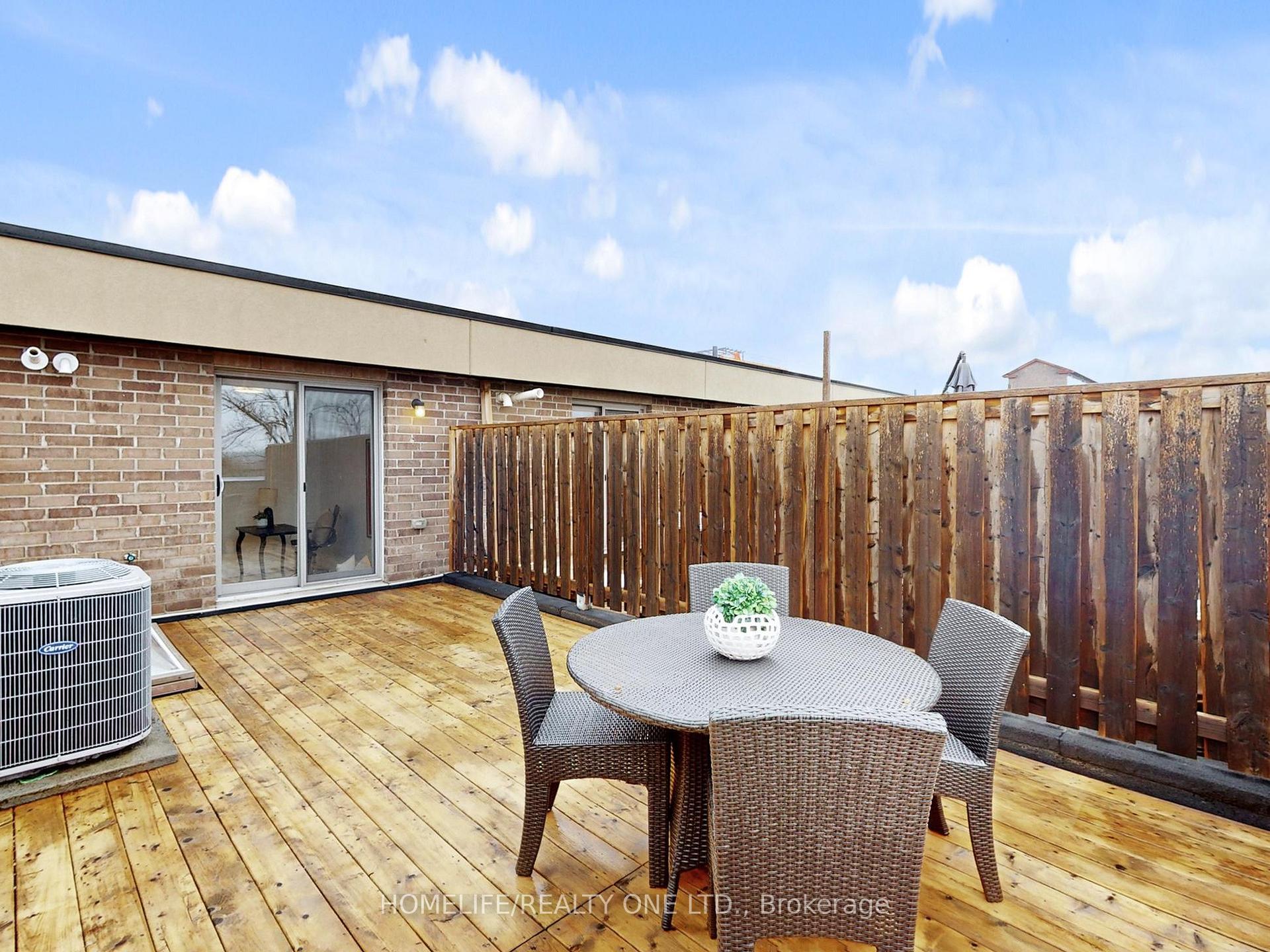 Photo 33 of 1076 Lansdowne Avenue, Toronto, Dovercourt-Wallace Emerson-Junction — HOMEH