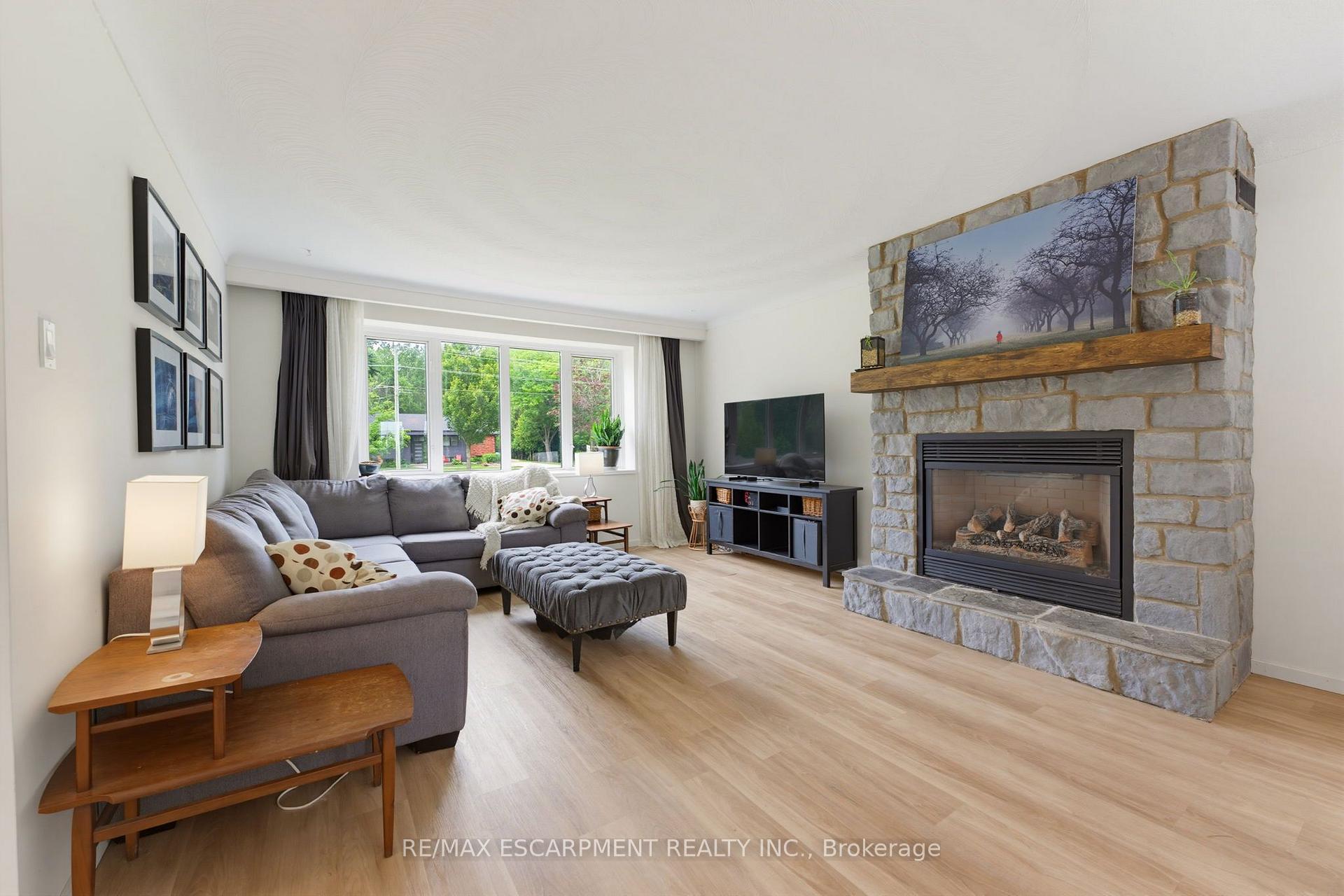Photo 7 of 200 Lynden Road, Hamilton, Lynden — HOMEH