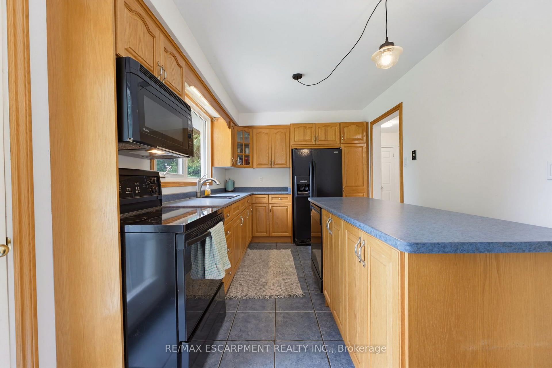 Photo 12 of 200 Lynden Road, Hamilton, Lynden — HOMEH