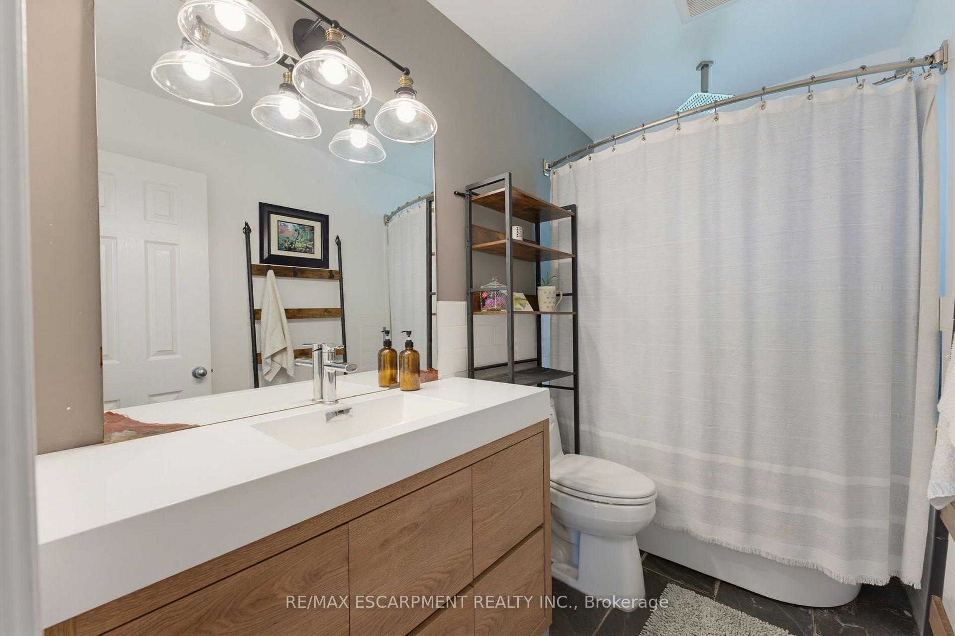 Photo 17 of 200 Lynden Road, Hamilton, Lynden — HOMEH