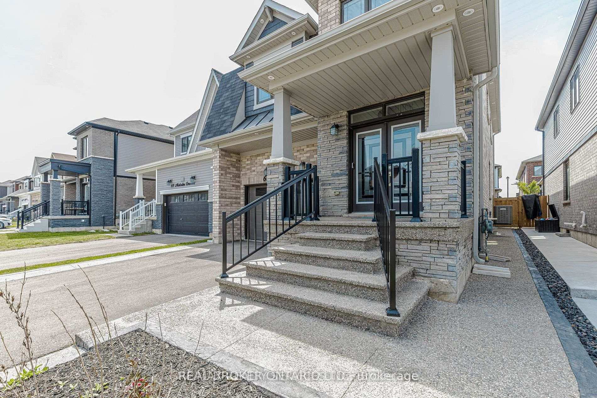 Photo 6 of 67 Malcolm Crescent, Haldimand — HOMEH