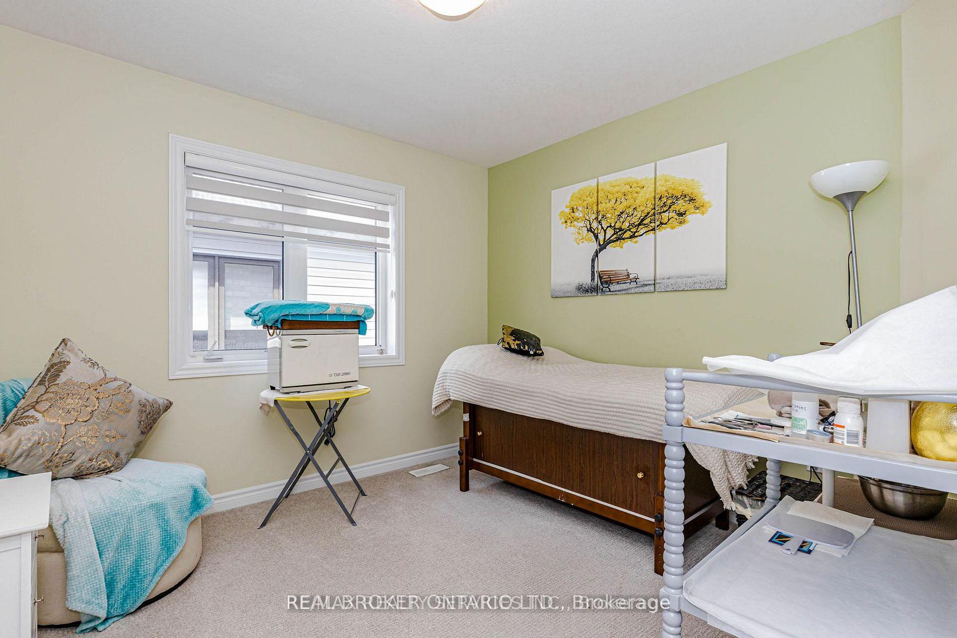 Photo 32 of 67 Malcolm Crescent, Haldimand — HOMEH
