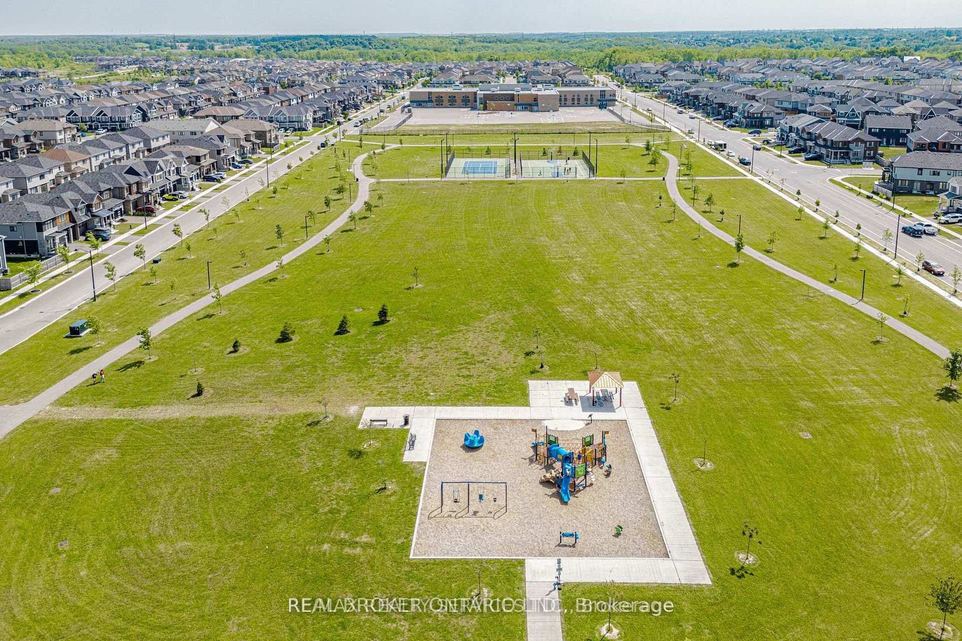 Photo 44 of 67 Malcolm Crescent, Haldimand — HOMEH
