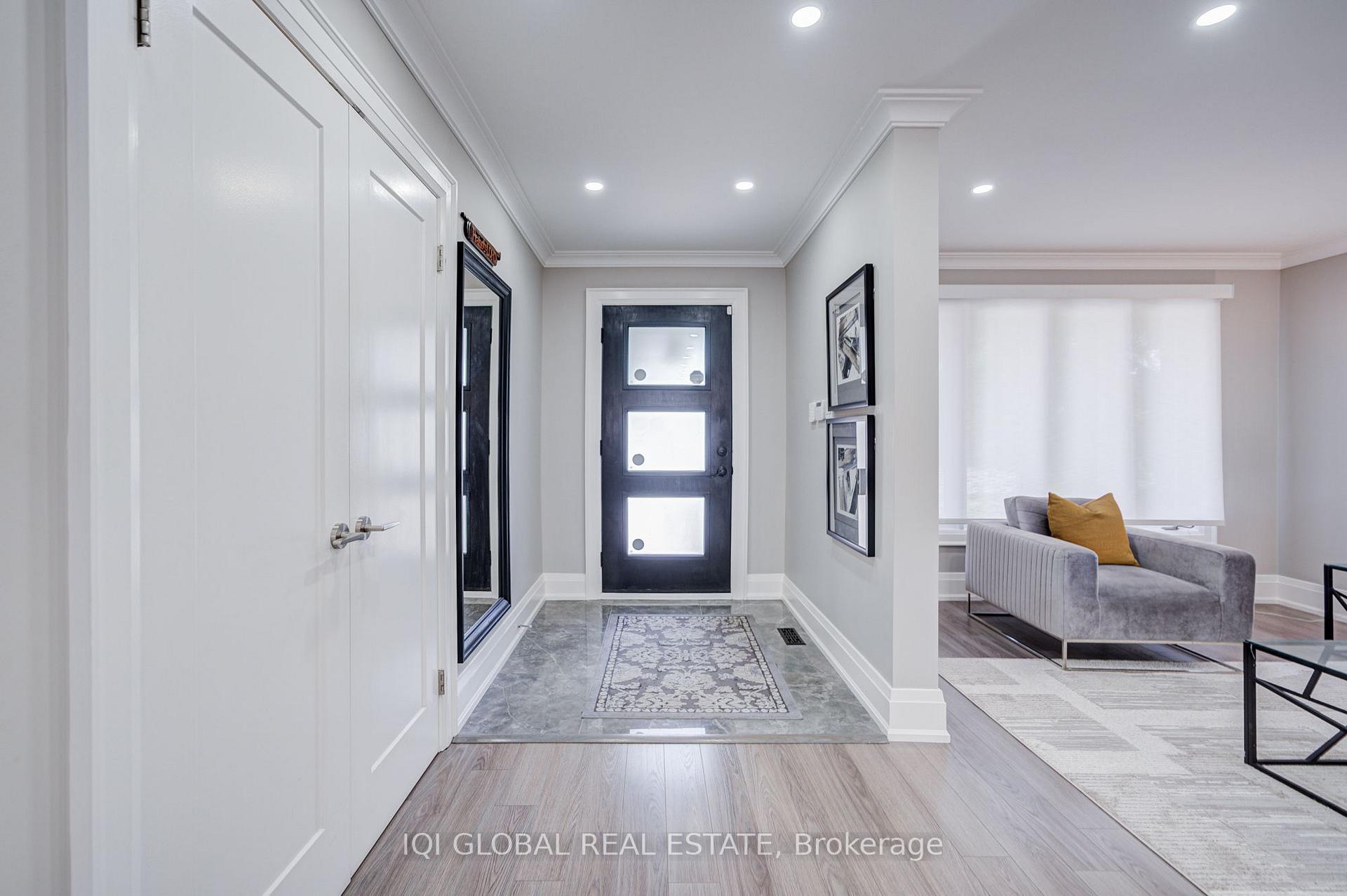 Photo 4 of 235 Belview Avenue, Vaughan, East Woodbridge — HOMEH