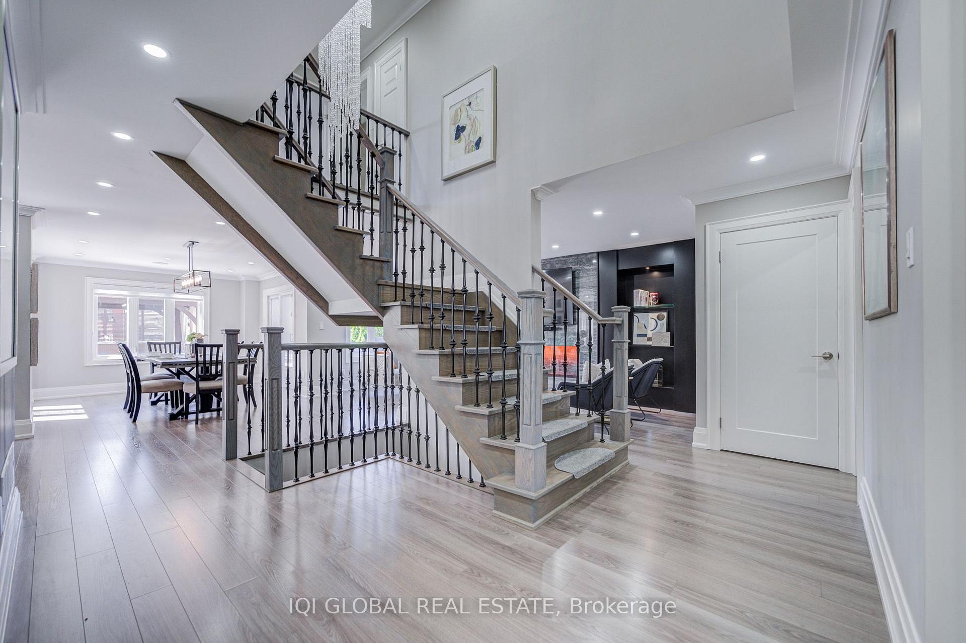 Photo 5 of 235 Belview Avenue, Vaughan, East Woodbridge — HOMEH
