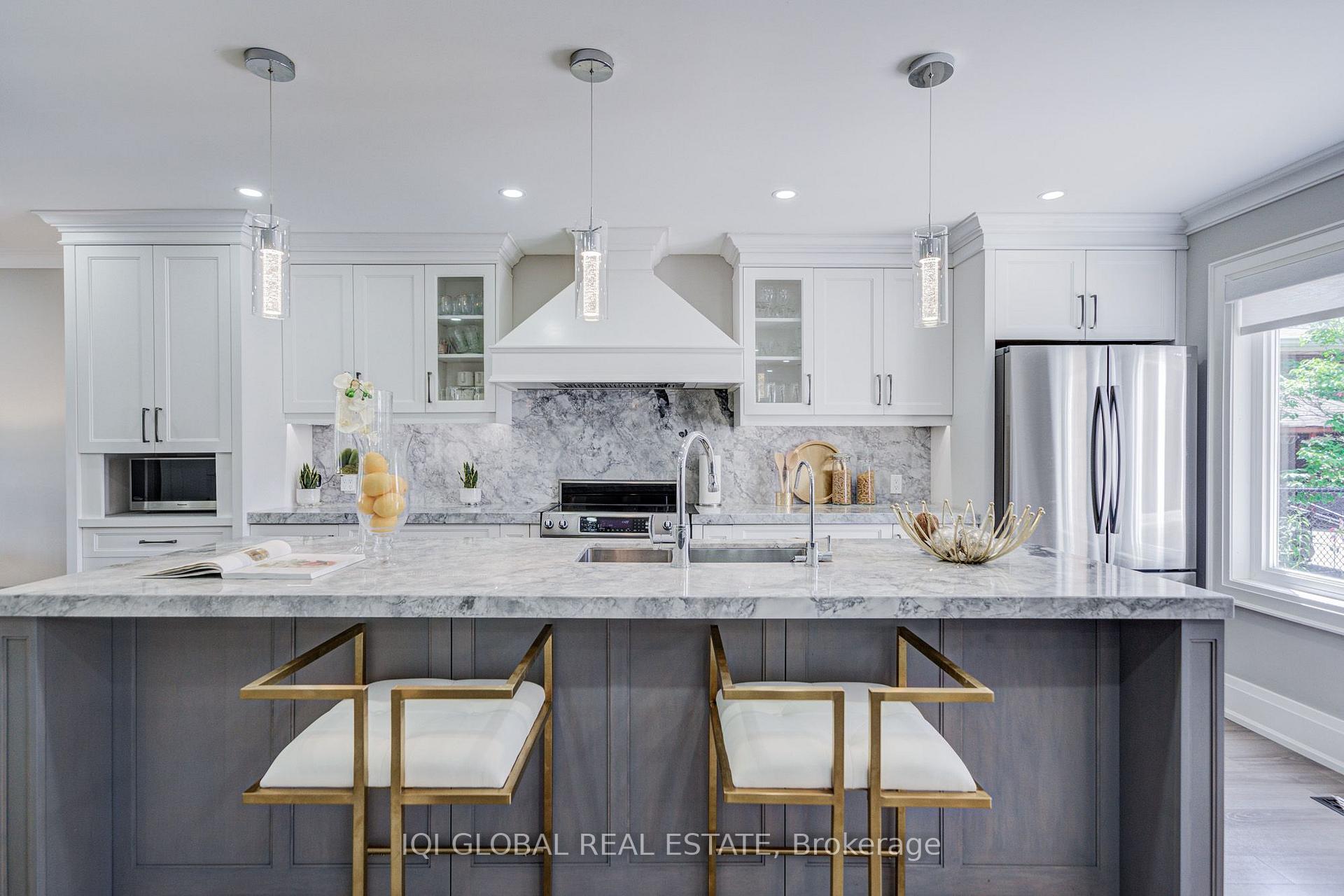 Photo 10 of 235 Belview Avenue, Vaughan, East Woodbridge — HOMEH