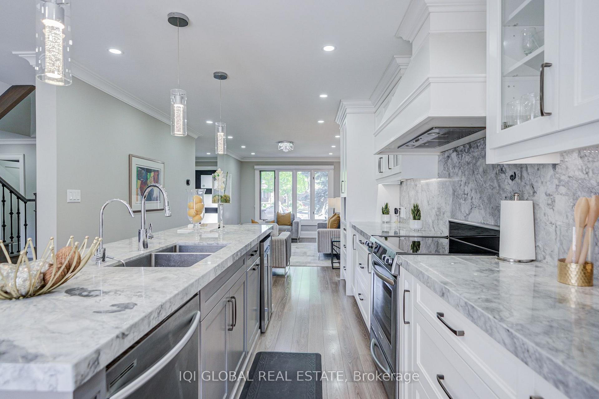Photo 11 of 235 Belview Avenue, Vaughan, East Woodbridge — HOMEH