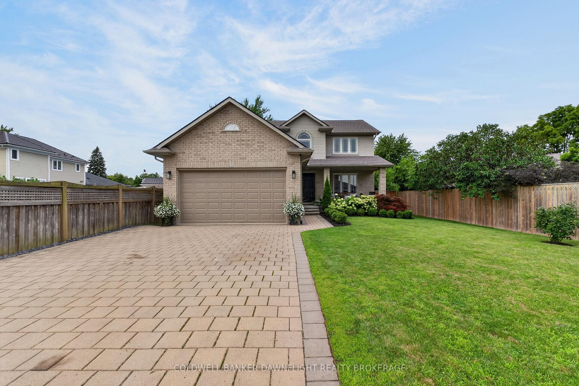 Photo 2 of 7 Finch Street, North Middlesex, Ailsa Craig — HOMEH