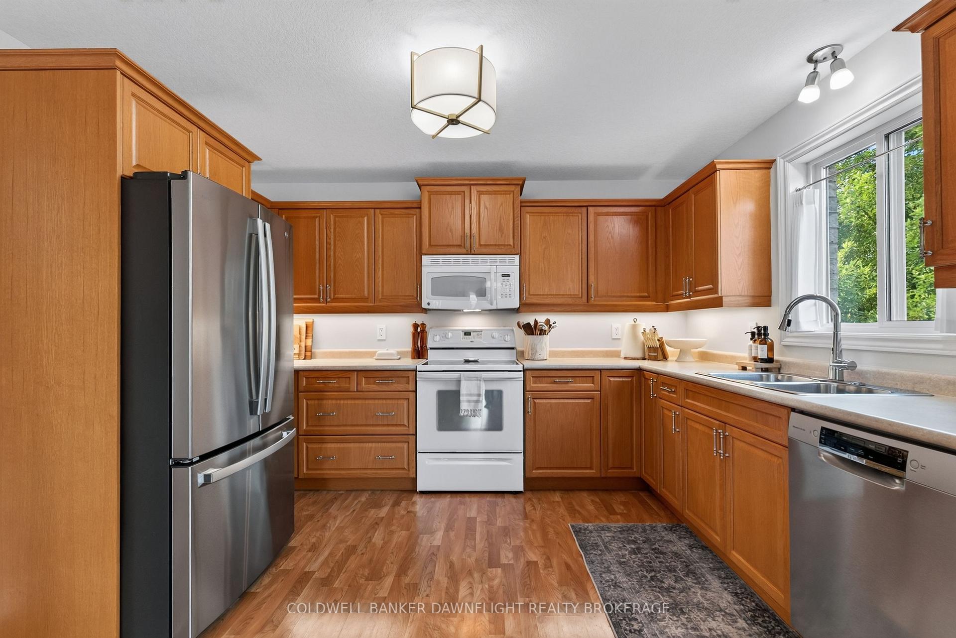Photo 12 of 7 Finch Street, North Middlesex, Ailsa Craig — HOMEH