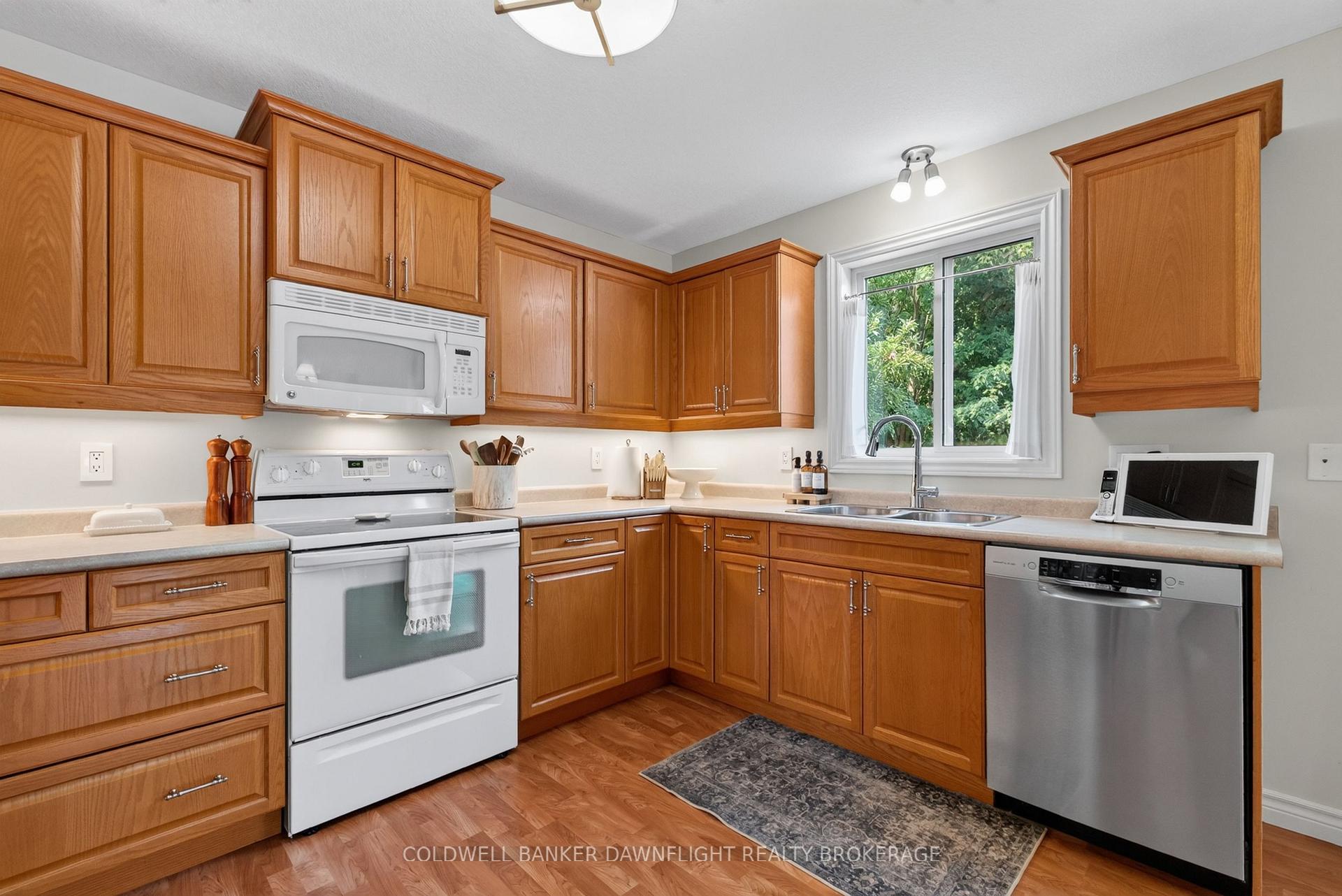 Photo 13 of 7 Finch Street, North Middlesex, Ailsa Craig — HOMEH