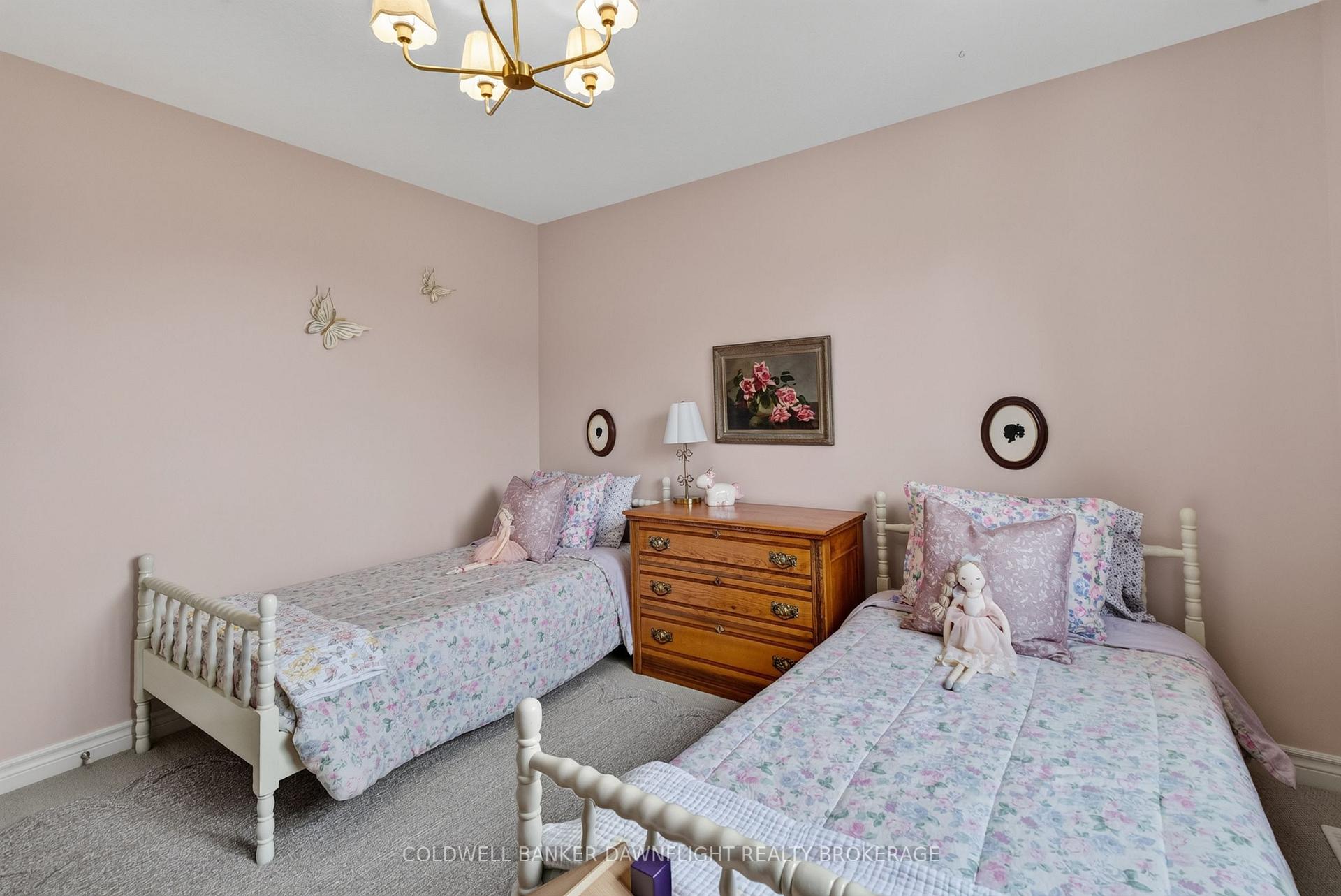Photo 26 of 7 Finch Street, North Middlesex, Ailsa Craig — HOMEH