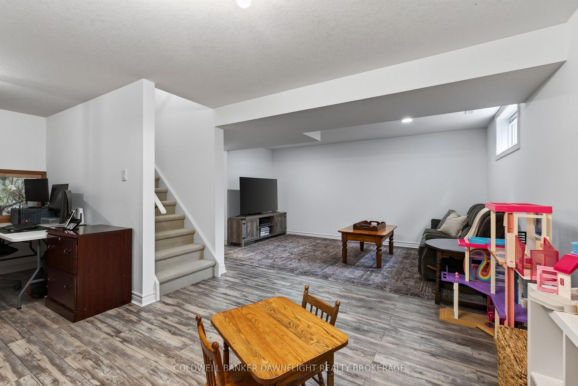 Photo 29 of 7 Finch Street, North Middlesex, Ailsa Craig — HOMEH
