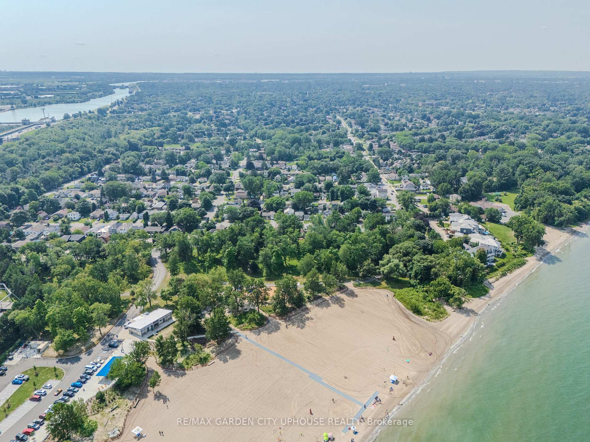 Photo 15 of 12 Beachaven Drive, St. Catharines, Port Weller — HOMEH