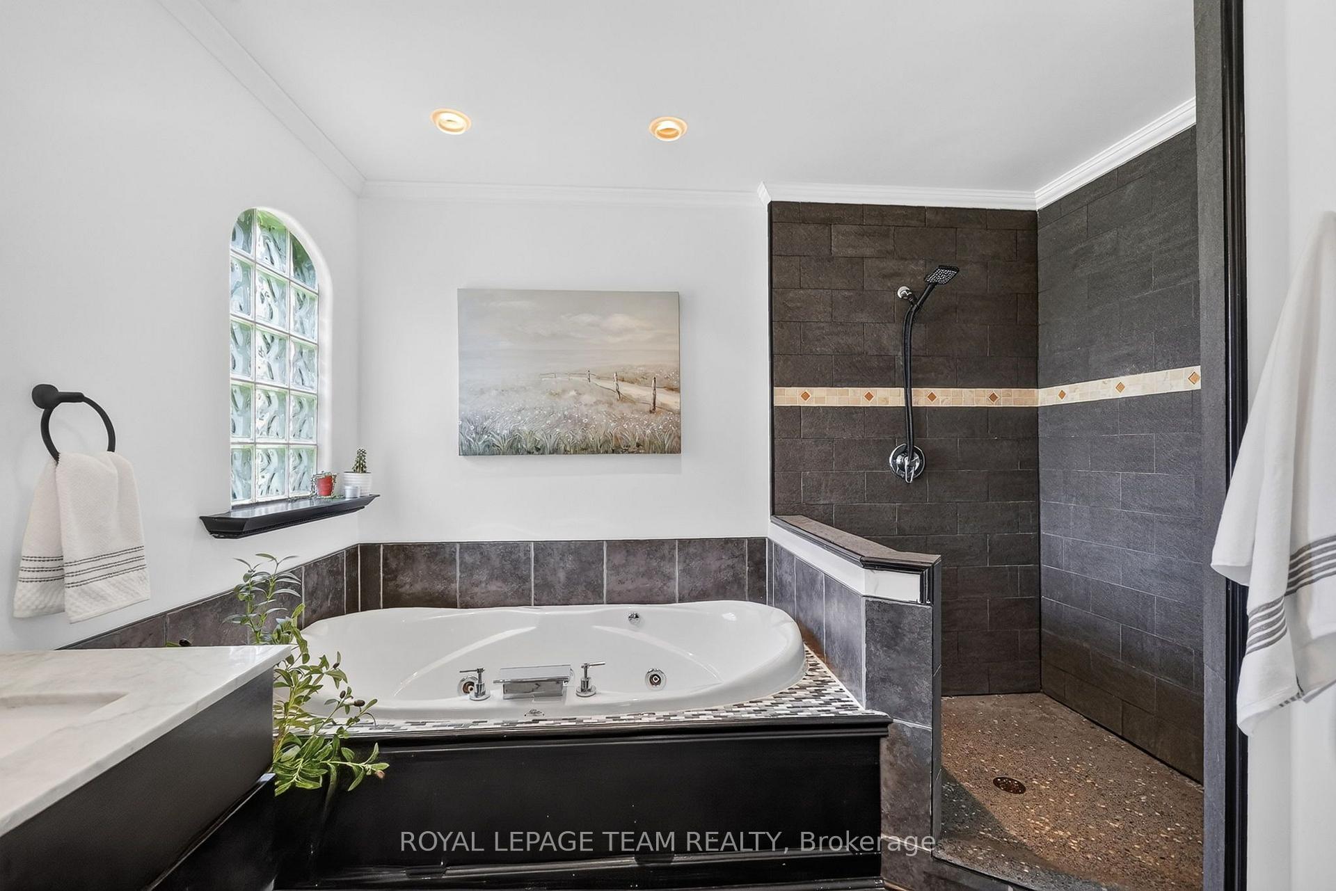 Photo 24 of 1550 Stanleyfield Crescent, Ottawa, Greely — HOMEH