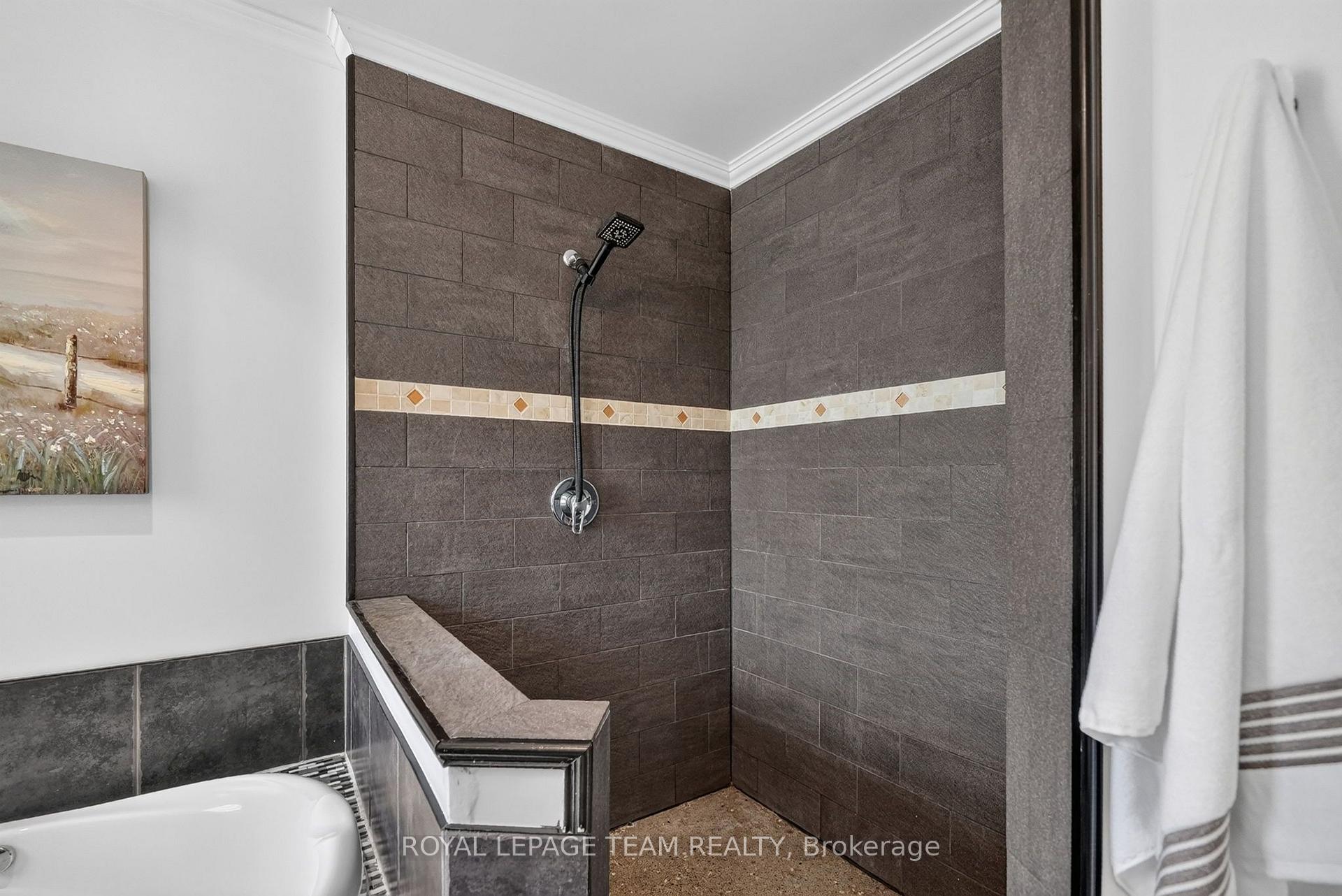 Photo 25 of 1550 Stanleyfield Crescent, Ottawa, Greely — HOMEH