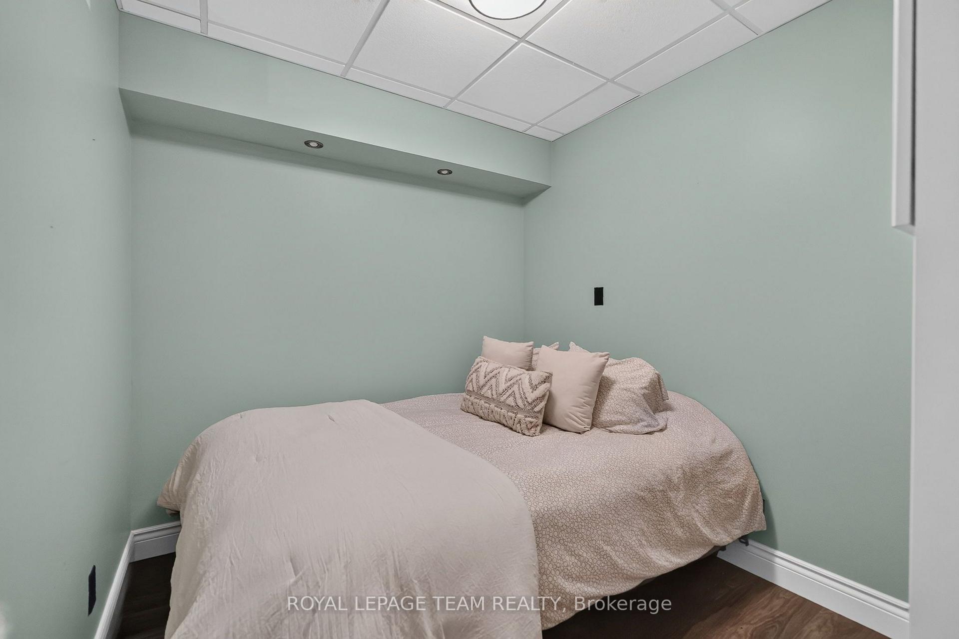 Photo 40 of 1550 Stanleyfield Crescent, Ottawa, Greely — HOMEH