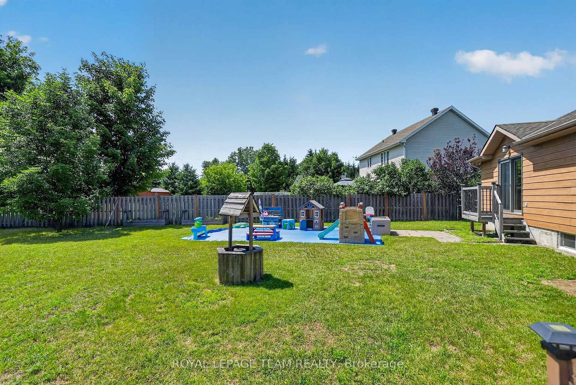 Photo 50 of 1550 Stanleyfield Crescent, Ottawa, Greely — HOMEH