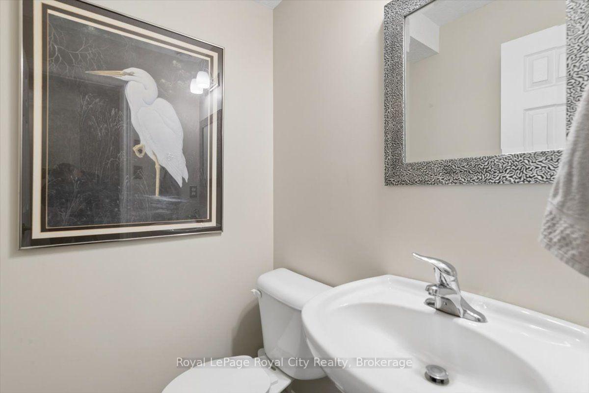 Photo 20 of 58 Walker Way, Guelph, Pineridge/Westminster Woods — HOMEH