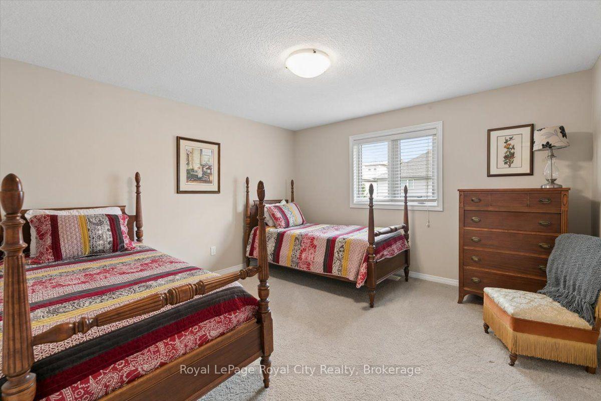 Photo 27 of 58 Walker Way, Guelph, Pineridge/Westminster Woods — HOMEH