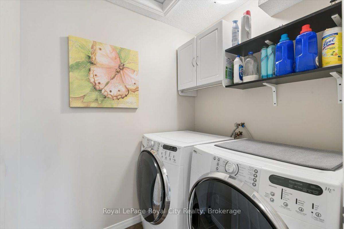 Photo 29 of 58 Walker Way, Guelph, Pineridge/Westminster Woods — HOMEH