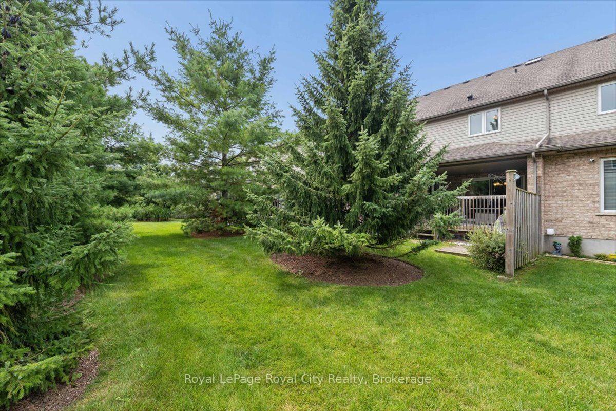 Photo 37 of 58 Walker Way, Guelph, Pineridge/Westminster Woods — HOMEH
