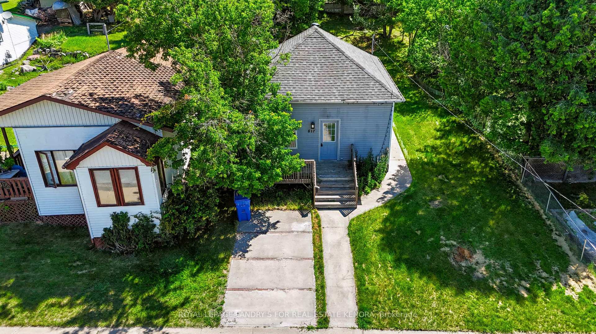 Photo 17 of 817 Fourth Avenue S, Kenora, Lakeside — HOMEH