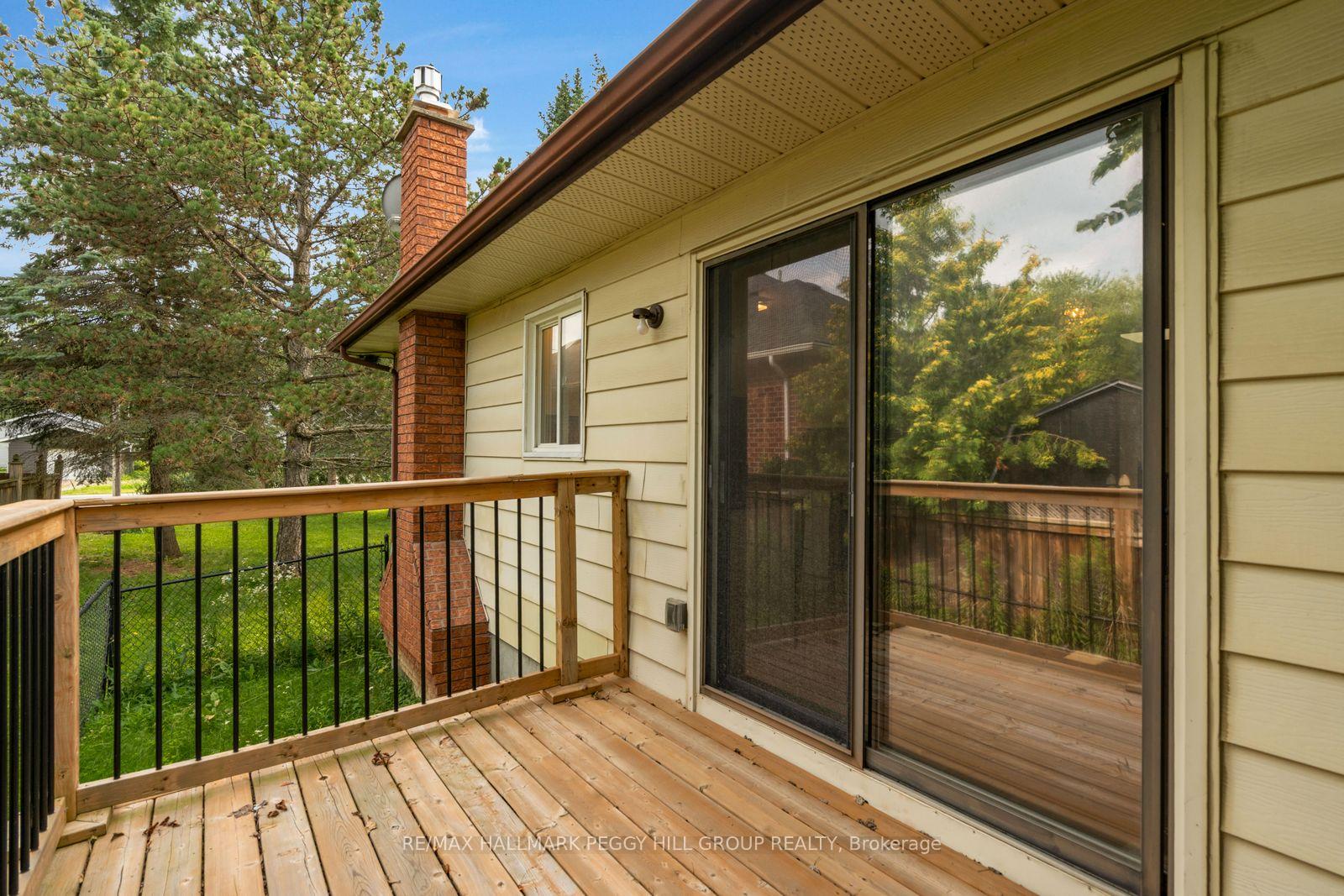 Photo 16 of 890 Nantyr Drive, Innisfil, Alcona — HOMEH