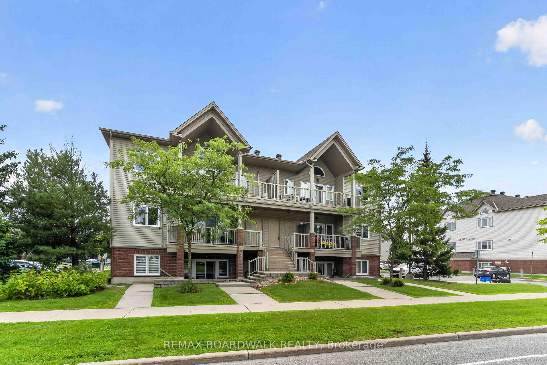 Photo 1 of Unit C, 241 Crestway Drive, Ottawa, Barrhaven East — HOMEH