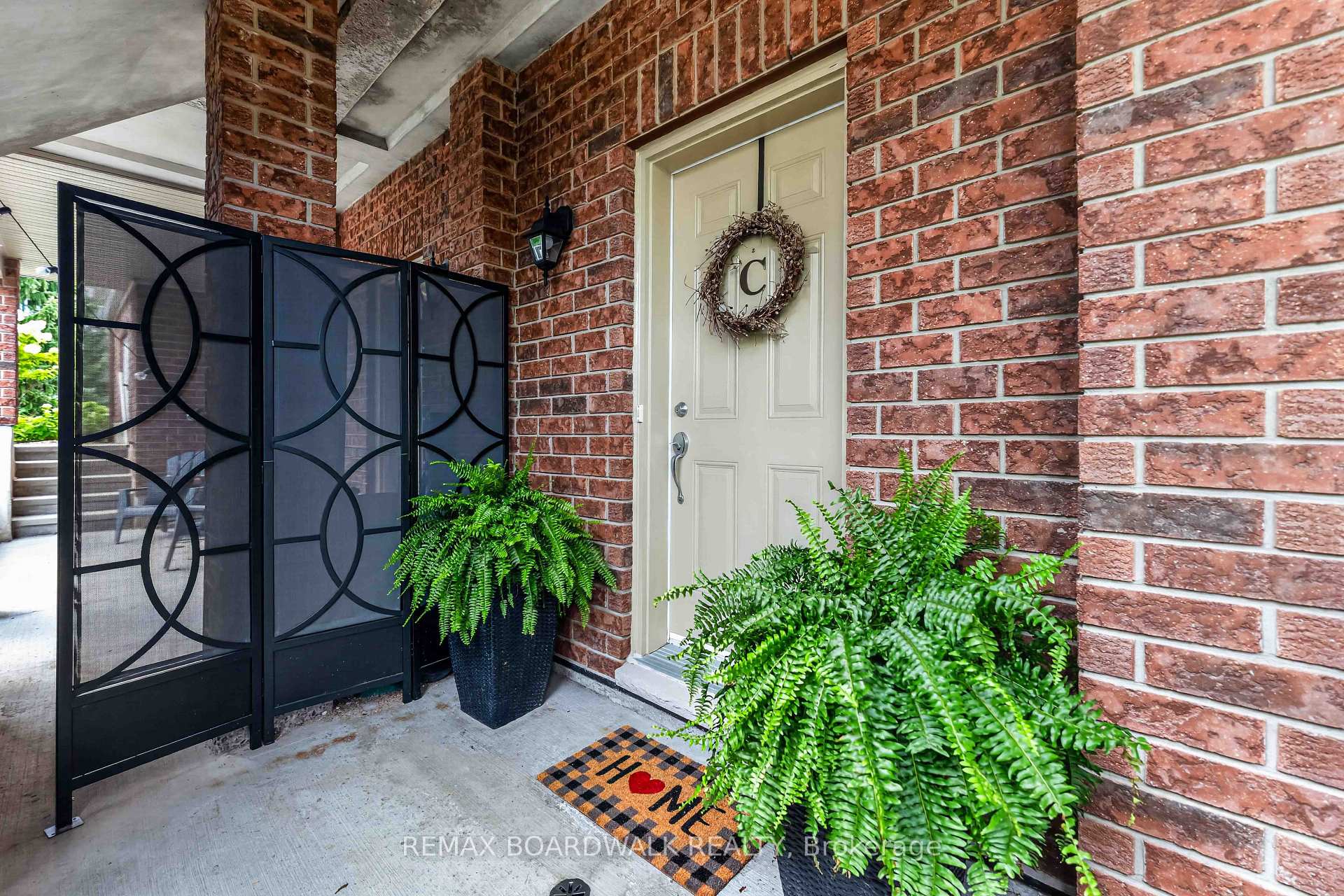 Photo 3 of Unit C, 241 Crestway Drive, Ottawa, Barrhaven East — HOMEH