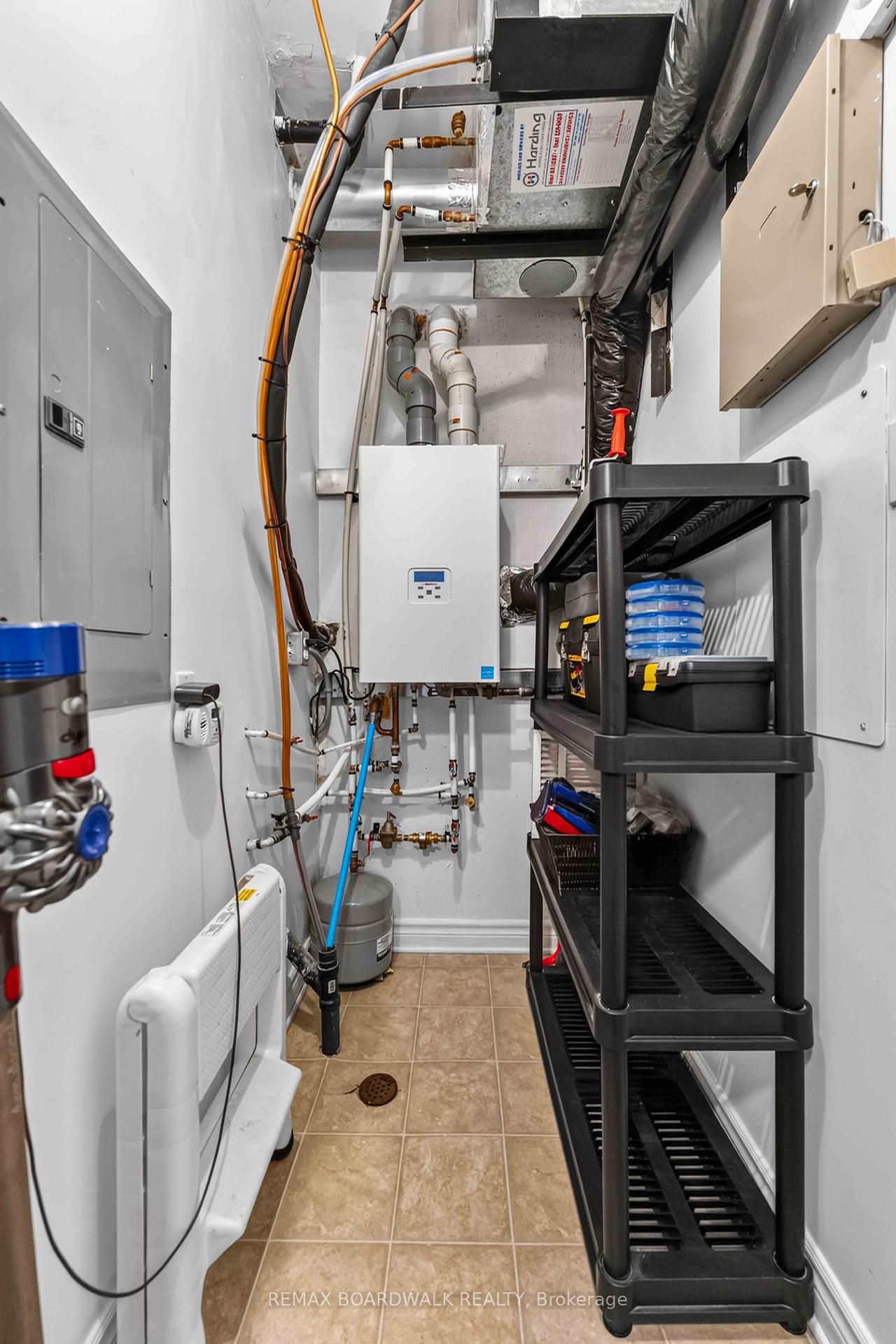 Photo 28 of Unit C, 241 Crestway Drive, Ottawa, Barrhaven East — HOMEH