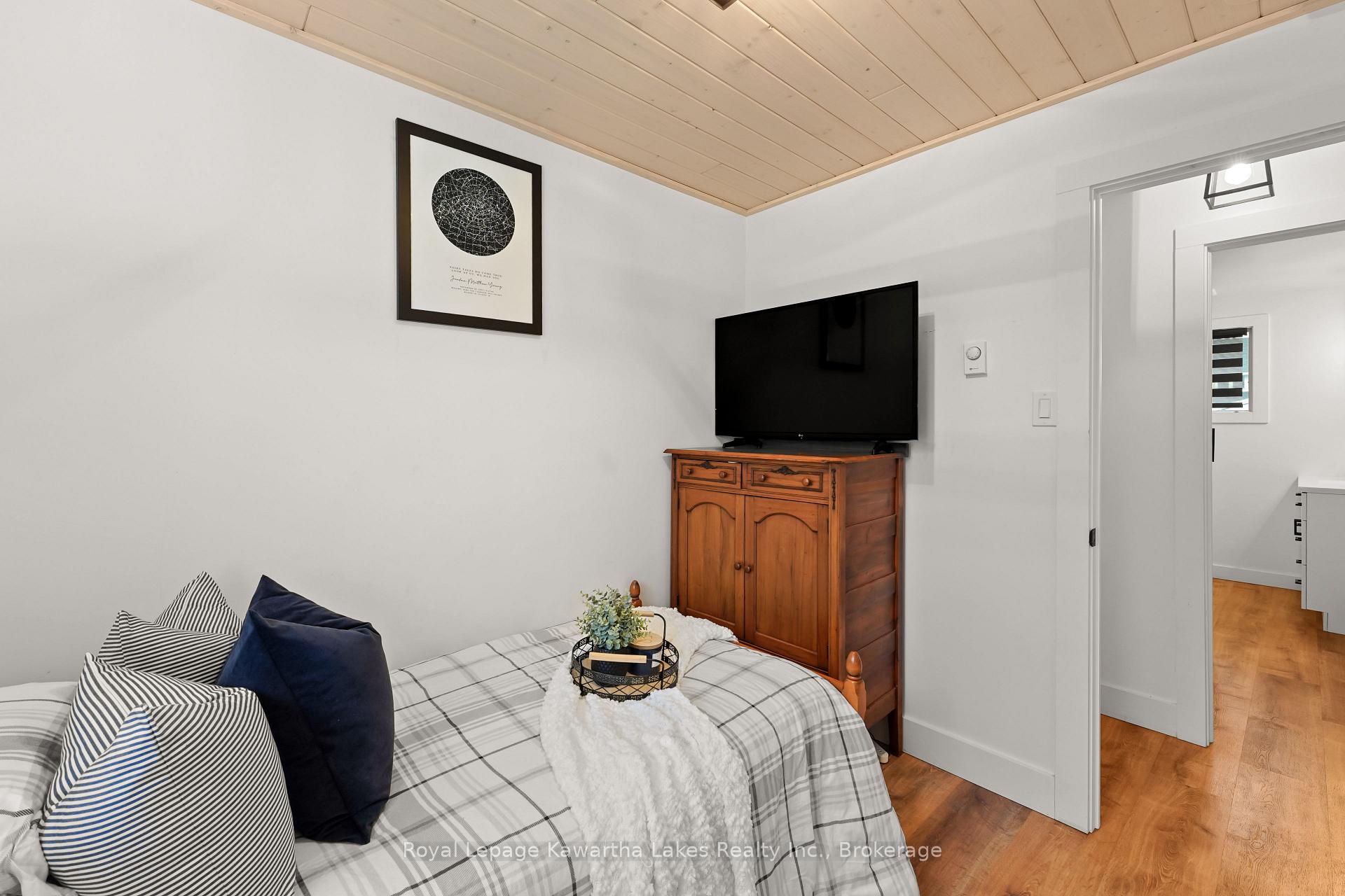 Photo 21 of 2 Kennedy Drive, Kawartha Lakes, Fenelon Falls — HOMEH