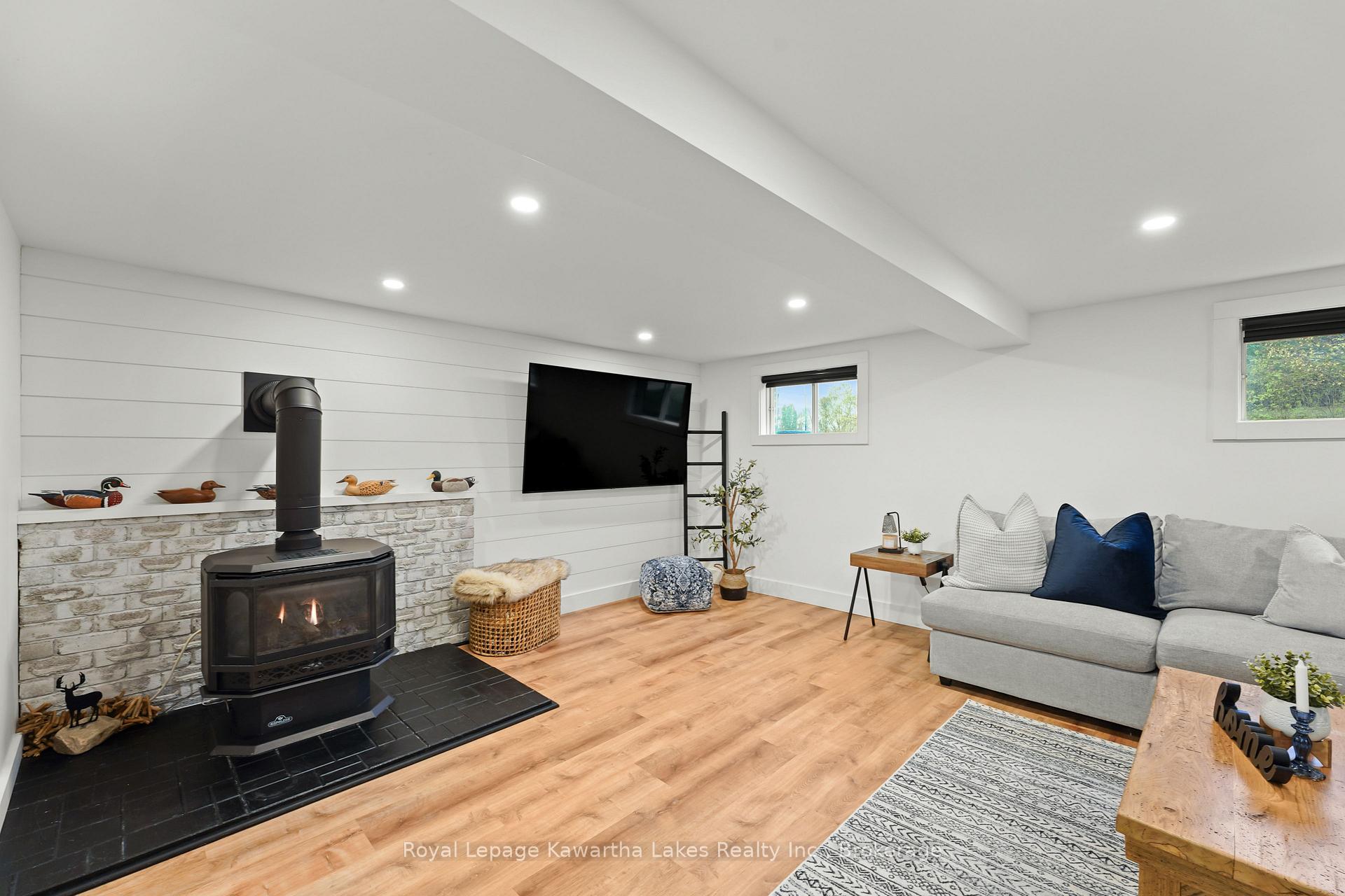 Photo 26 of 2 Kennedy Drive, Kawartha Lakes, Fenelon Falls — HOMEH
