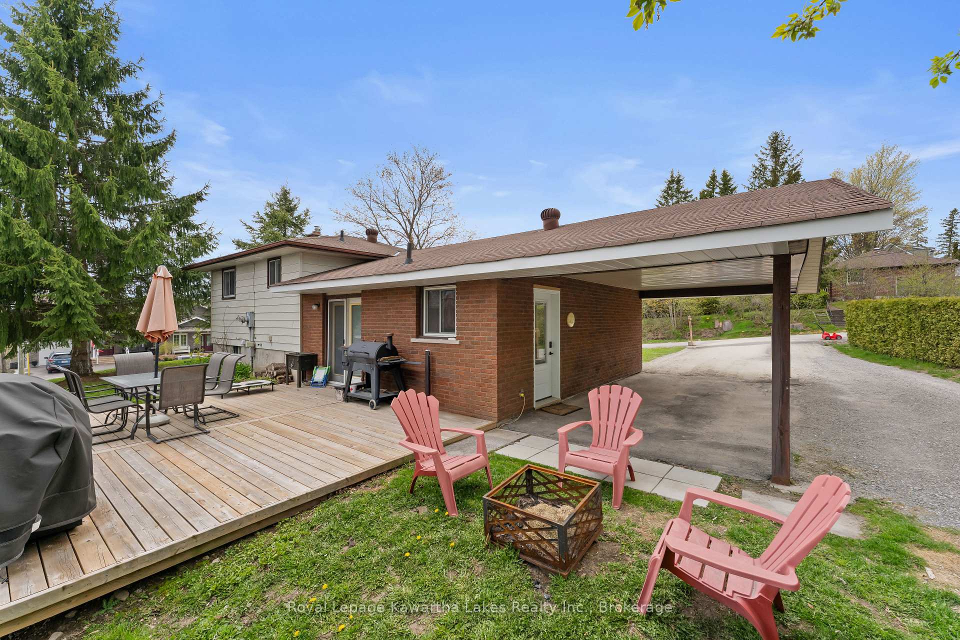 Photo 35 of 2 Kennedy Drive, Kawartha Lakes, Fenelon Falls — HOMEH