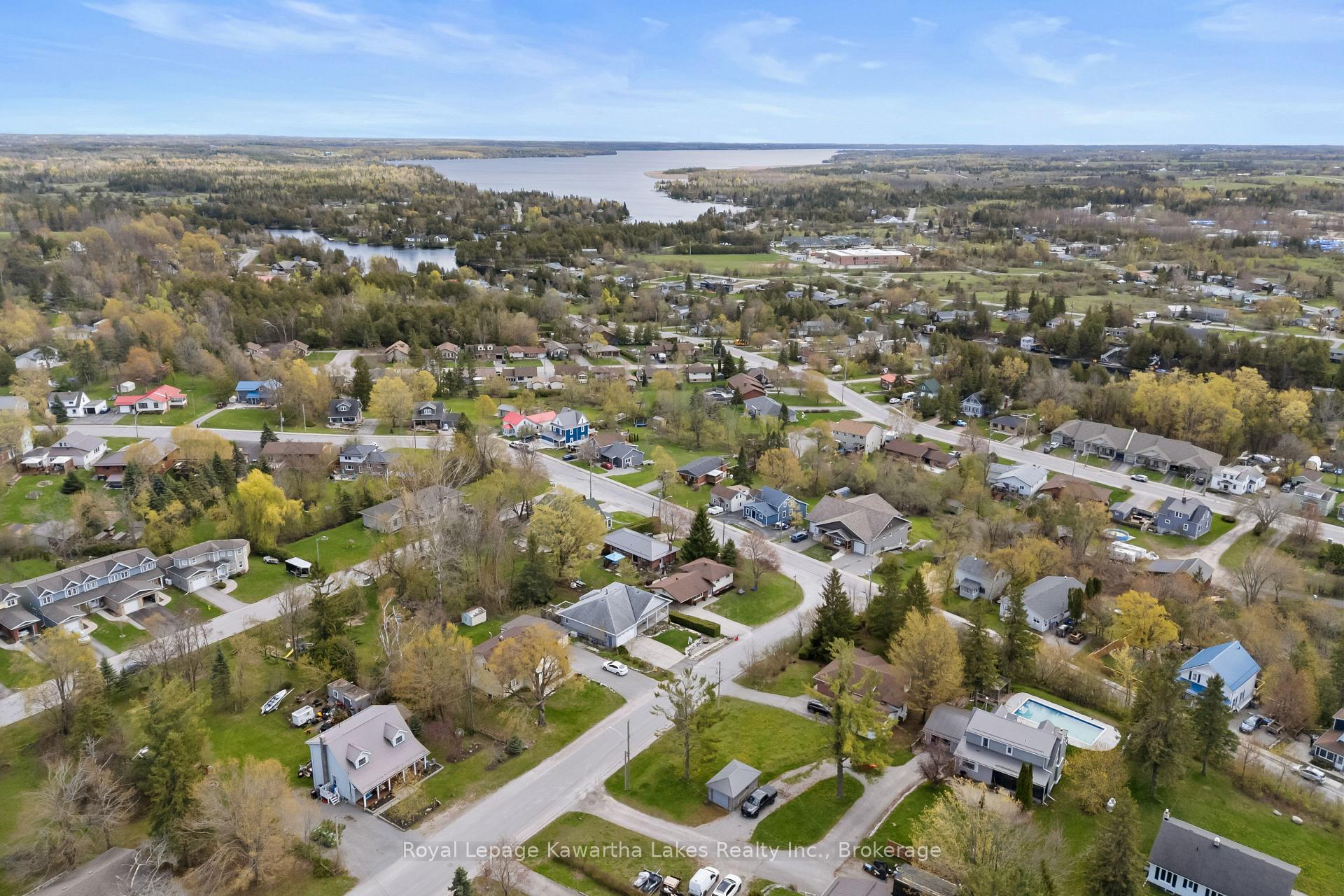 Photo 41 of 2 Kennedy Drive, Kawartha Lakes, Fenelon Falls — HOMEH
