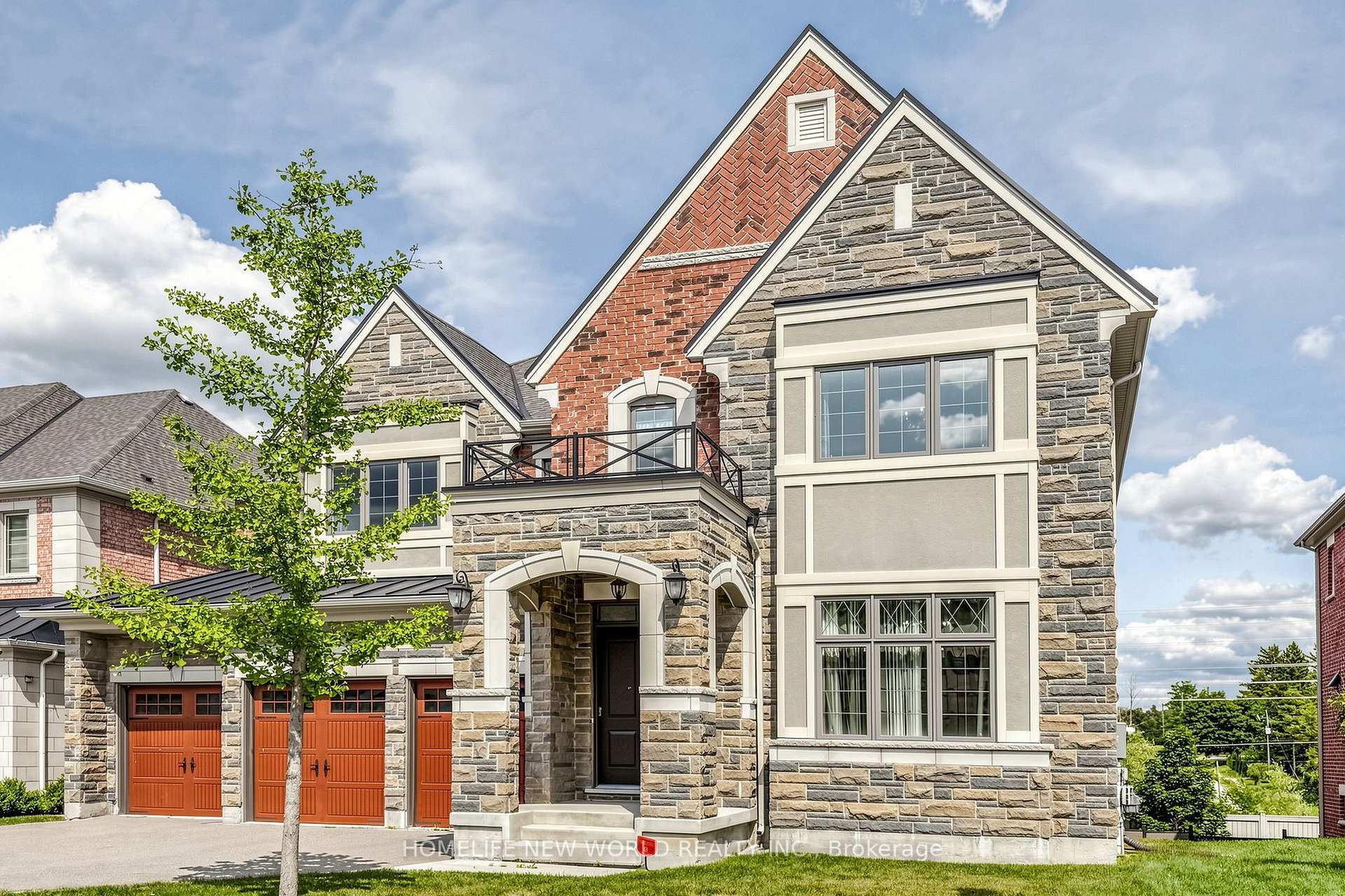 Photo 2 of 62 ridgepoint Road, Vaughan, Kleinburg — HOMEH