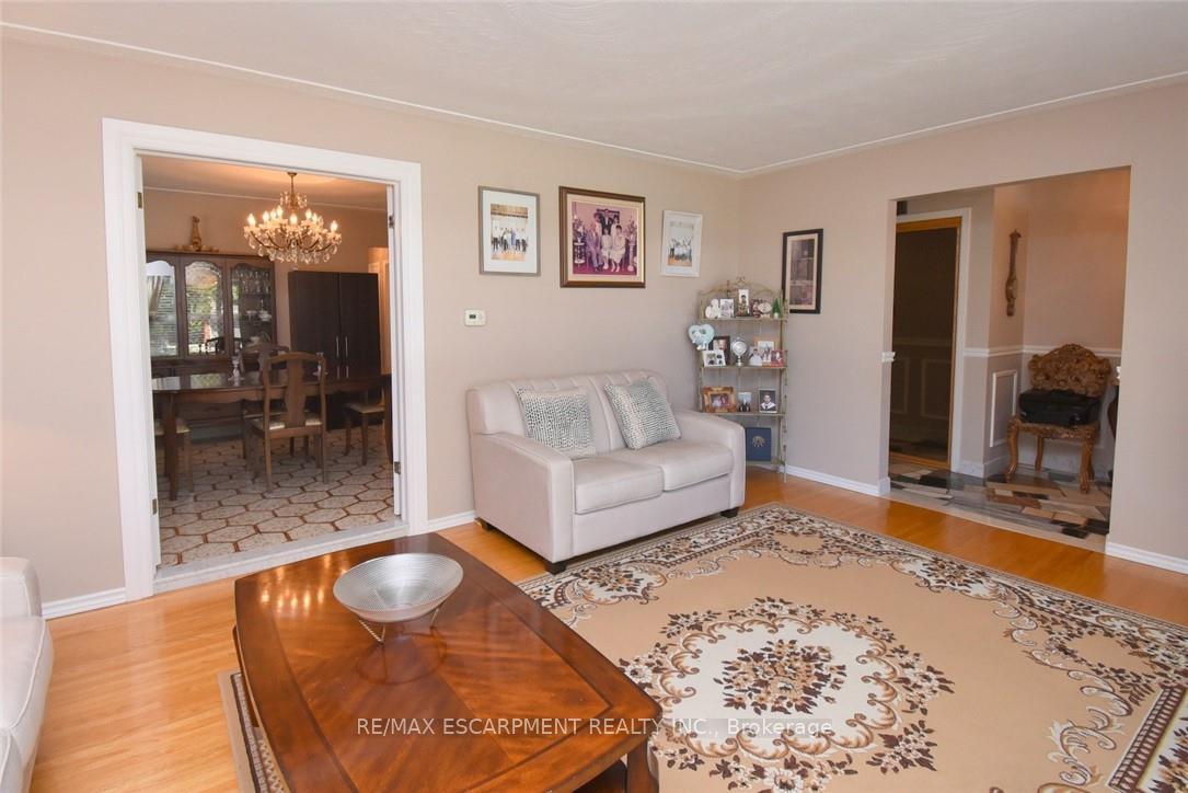 Photo 10 of 36 Abbington Drive, Hamilton, Gilbert — HOMEH