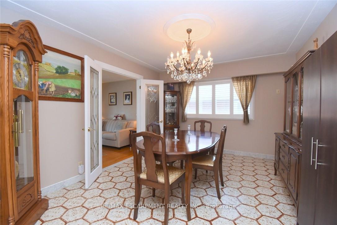 Photo 12 of 36 Abbington Drive, Hamilton, Gilbert — HOMEH