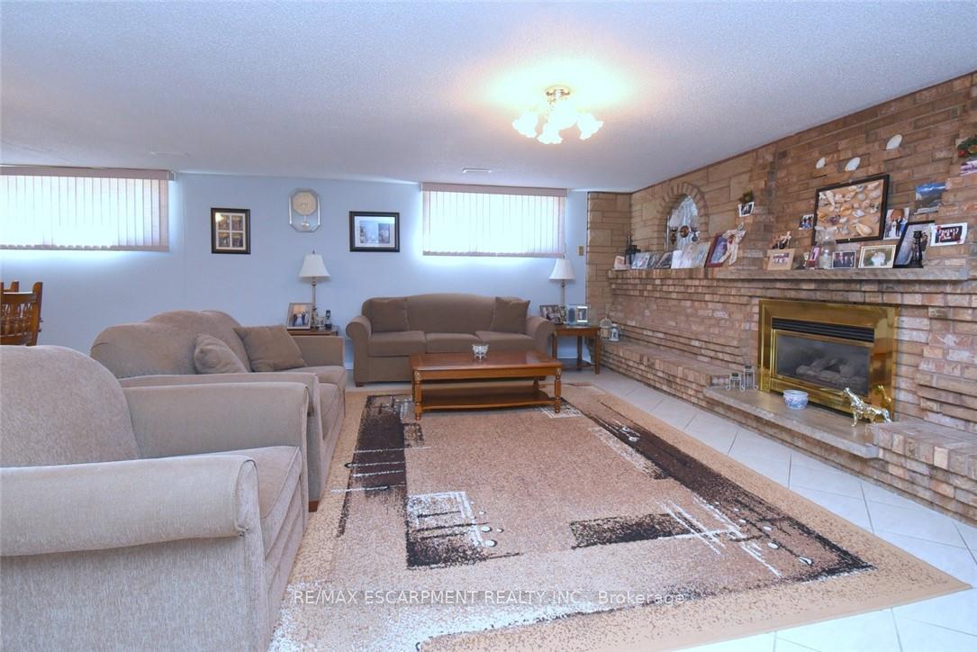 Photo 27 of 36 Abbington Drive, Hamilton, Gilbert — HOMEH