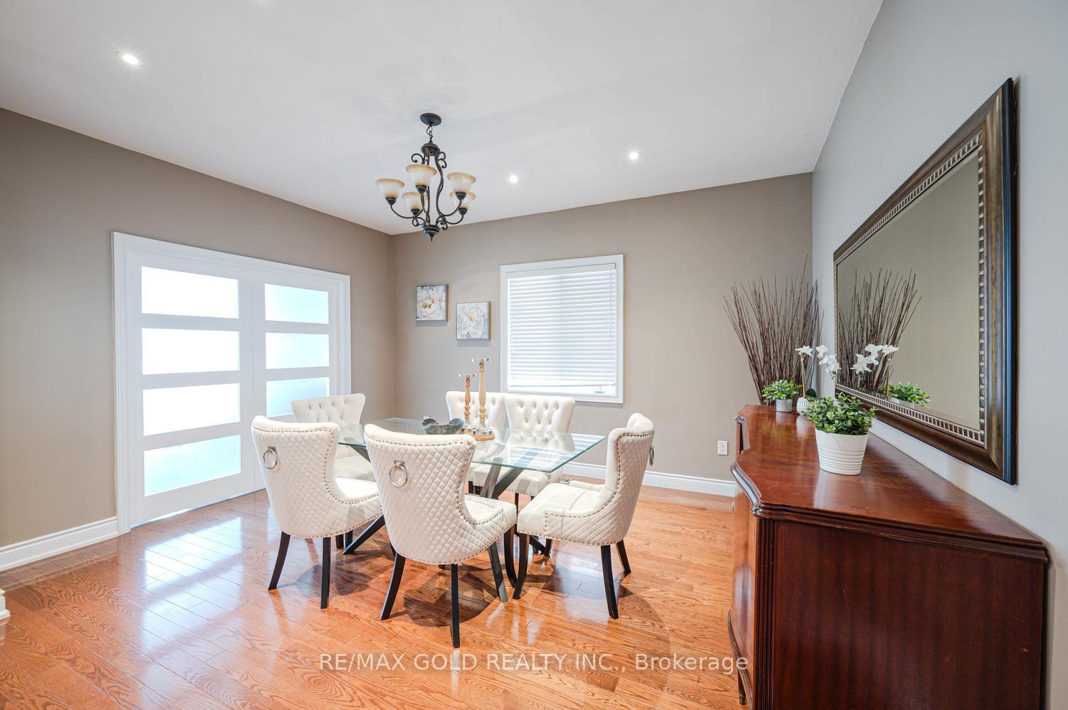 Photo 26 of 28 Dokkum Crescent, Brampton, Snelgrove — HOMEH