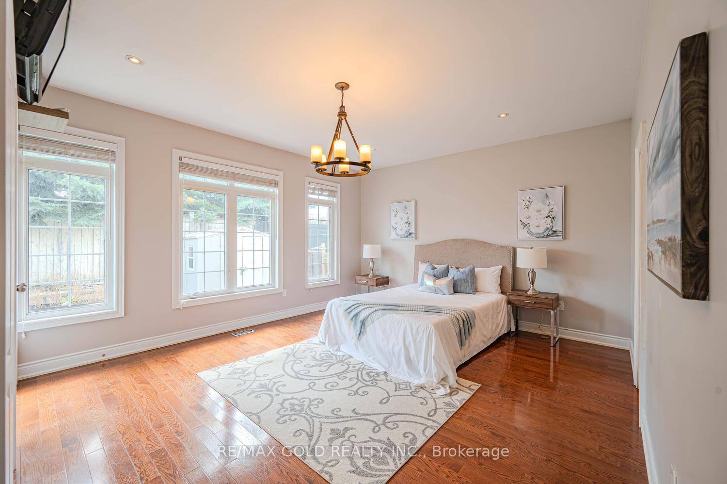 Photo 28 of 28 Dokkum Crescent, Brampton, Snelgrove — HOMEH
